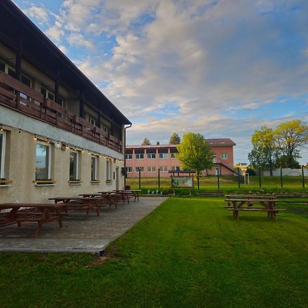 Turistická ubytovňa Spišské Tomášovce Exterior foto
