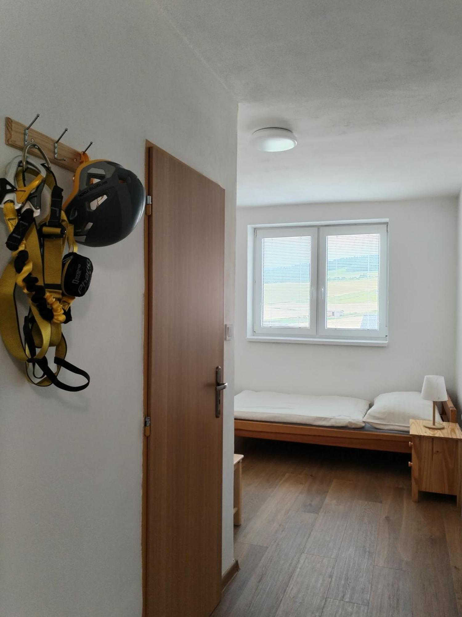 Turistická ubytovňa Spišské Tomášovce Exterior foto