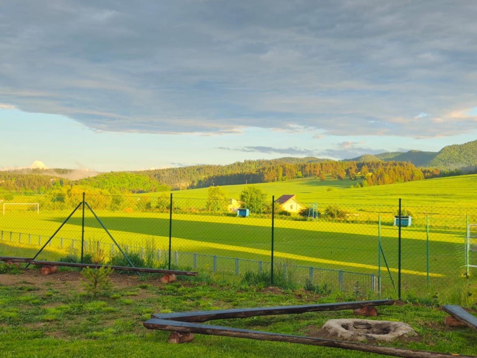 Turistická ubytovňa Spišské Tomášovce Exterior foto